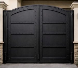 Μεταλλικη Πορτα Με Ταμπλαδες Λαμαρινας 187988