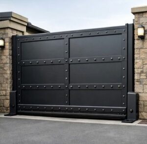 Μεταλλικη Πορτα Με Ταμπλαδες Λαμαρινας 1874352